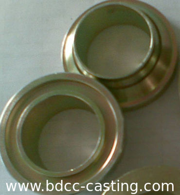 mecanizado de piezas con diferentes estándares y diferentes materiales