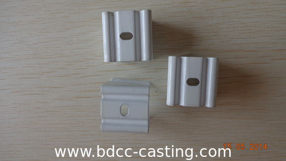 Estampado de piezas pequeñas de metal con todo tipo de acabados, fabricado en China por un fabricante profesional