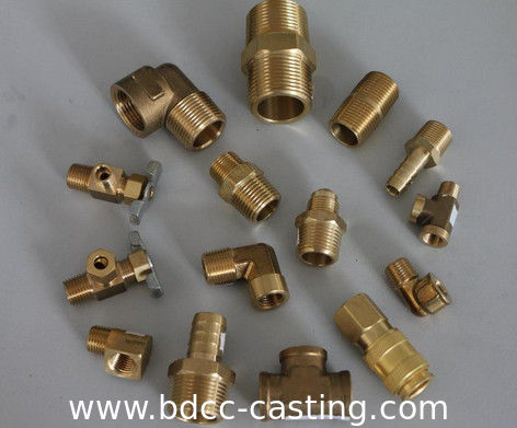 Conectores de latón mecanizados por CNC personalizados, fabricados en China por un fabricante profesional