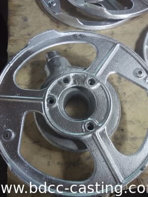 Hierro fundido dúctil personalizado con todo tipo de acabados, fabricado por un fabricante profesional chino