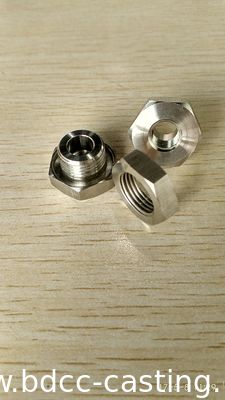 La aduana toda clase de materiales, una variedad de especificaciones, proceso mecánico parte; juntas, instalaciones de tuberías, echando