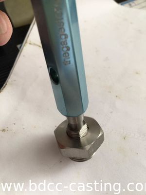 Personalizamos todo tipo de materiales, una variedad de especificaciones, piezas de mecanizado; juntas, accesorios de tubería, fundición.