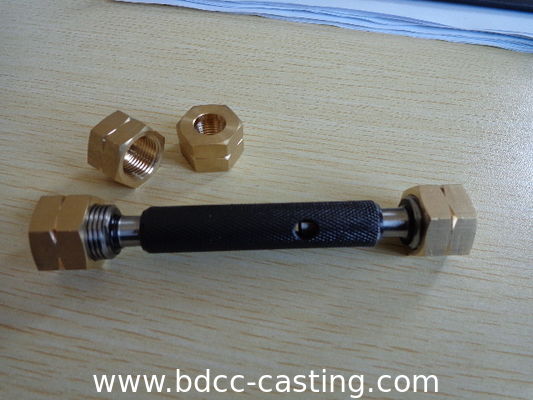 Procesando aduana toda clase de instalación de tuberías, CNC que trabaja a máquina, colocación de cobre amarillo, hecha en fabricante del profesional de China