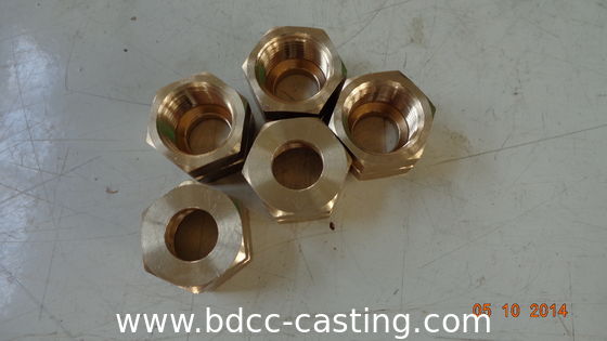 Procesamiento personalizado de todo tipo de conexiones de tubería, CODOS, mecanizado CNC, conexiones de latón, fabricado en China por un fabricante profesional