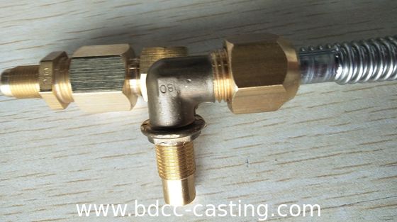 Procesamiento personalizado de todo tipo de conexiones de tuberías, adaptadores, mecanizado CNC, conexiones de latón, tuercas y pernos de latón. Conexiones de latón roscadas