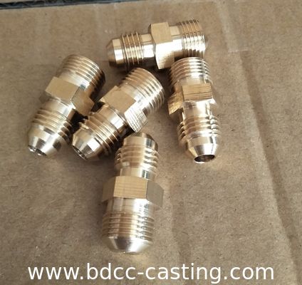 Procesamiento personalizado de todo tipo de conexiones de tuberías, adaptadores, mecanizado CNC, conexiones de latón, tuercas y pernos de latón. Conexiones de latón roscadas