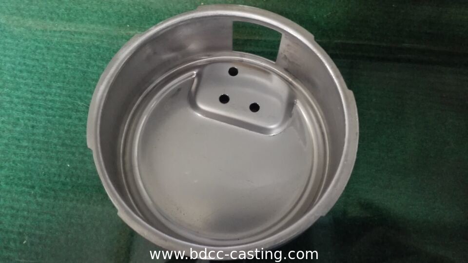 carcasas para manómetros, piezas de estampado de metal de acero inoxidable con todo tipo de acabados, piezas de estampado