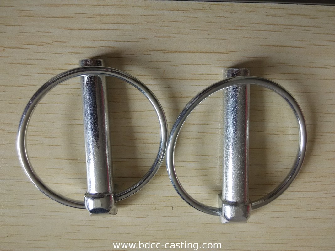 Eje con el pasador partido, procesando aduana toda clase de piezas mecánicas, y piezas del proceso mecánico