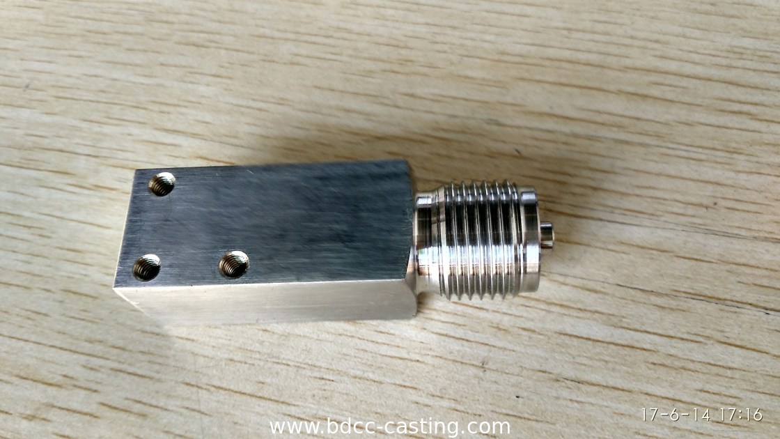 Personalizamos todo tipo de materiales, una variedad de especificaciones, piezas de mecanizado; juntas, accesorios de tubería, fundición.